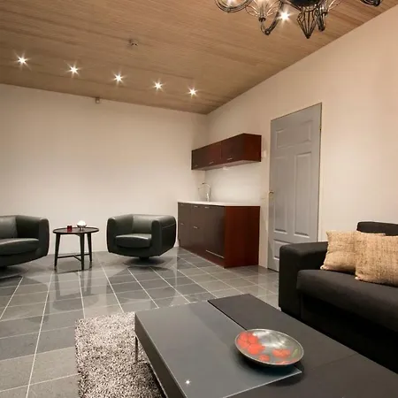 Kır Evi Karla